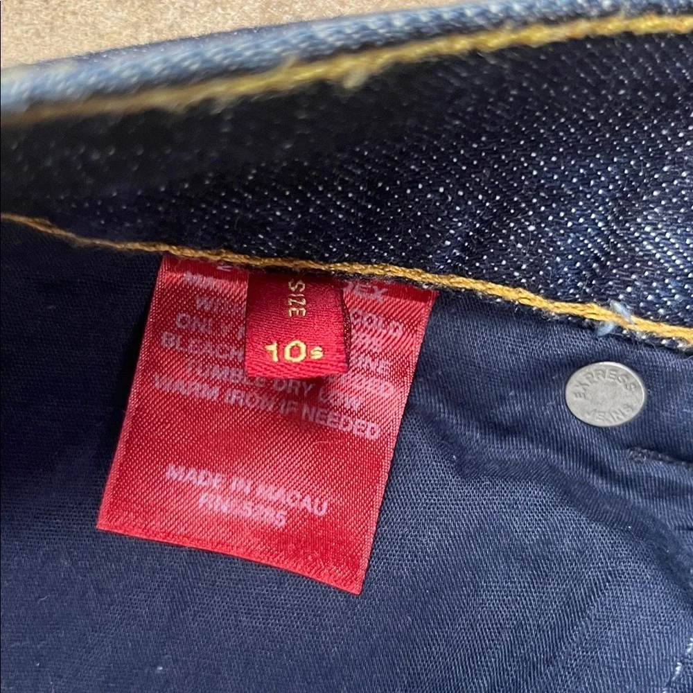 Express Dark Blue Eva Fit and Flare trouser Jeans
Size: 10s (See measurement) - Picture 3 of 9